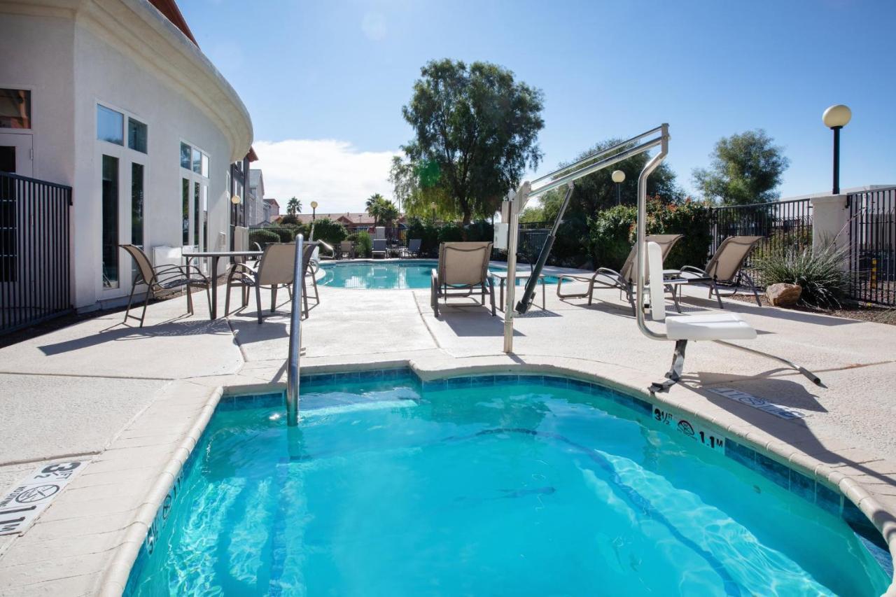 Holiday Inn Express & Suites Tucson By Ihg Exterior photo