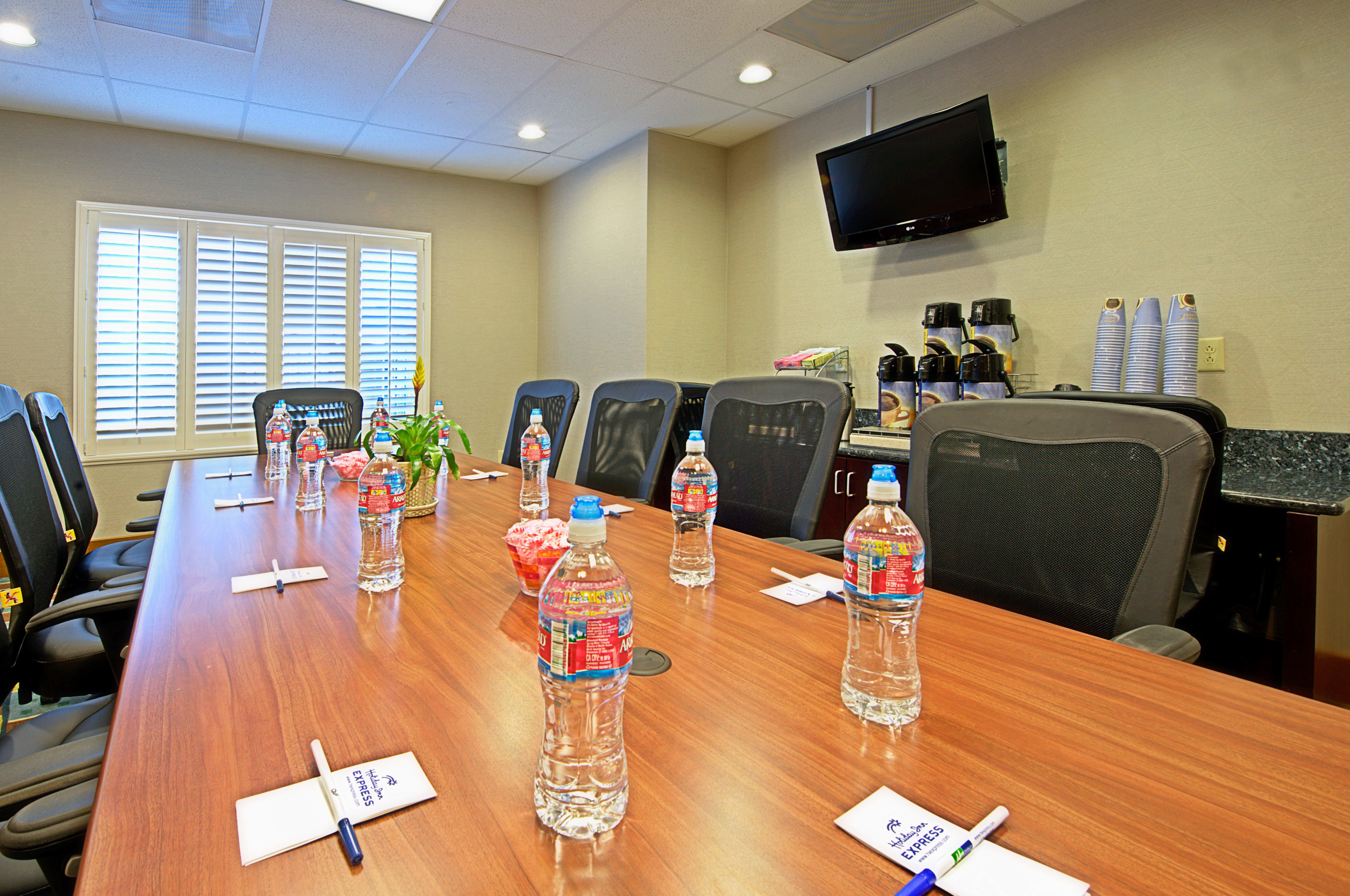 Holiday Inn Express & Suites Tucson By Ihg Exterior photo